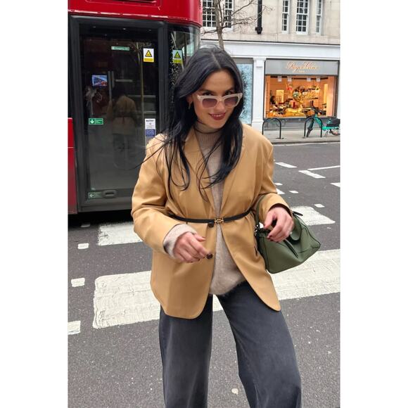 NWT The Frankie Shop Faux‎ Leather Olympia Blazer Butter Tan Medium Large Loose - Picture 2 of 10